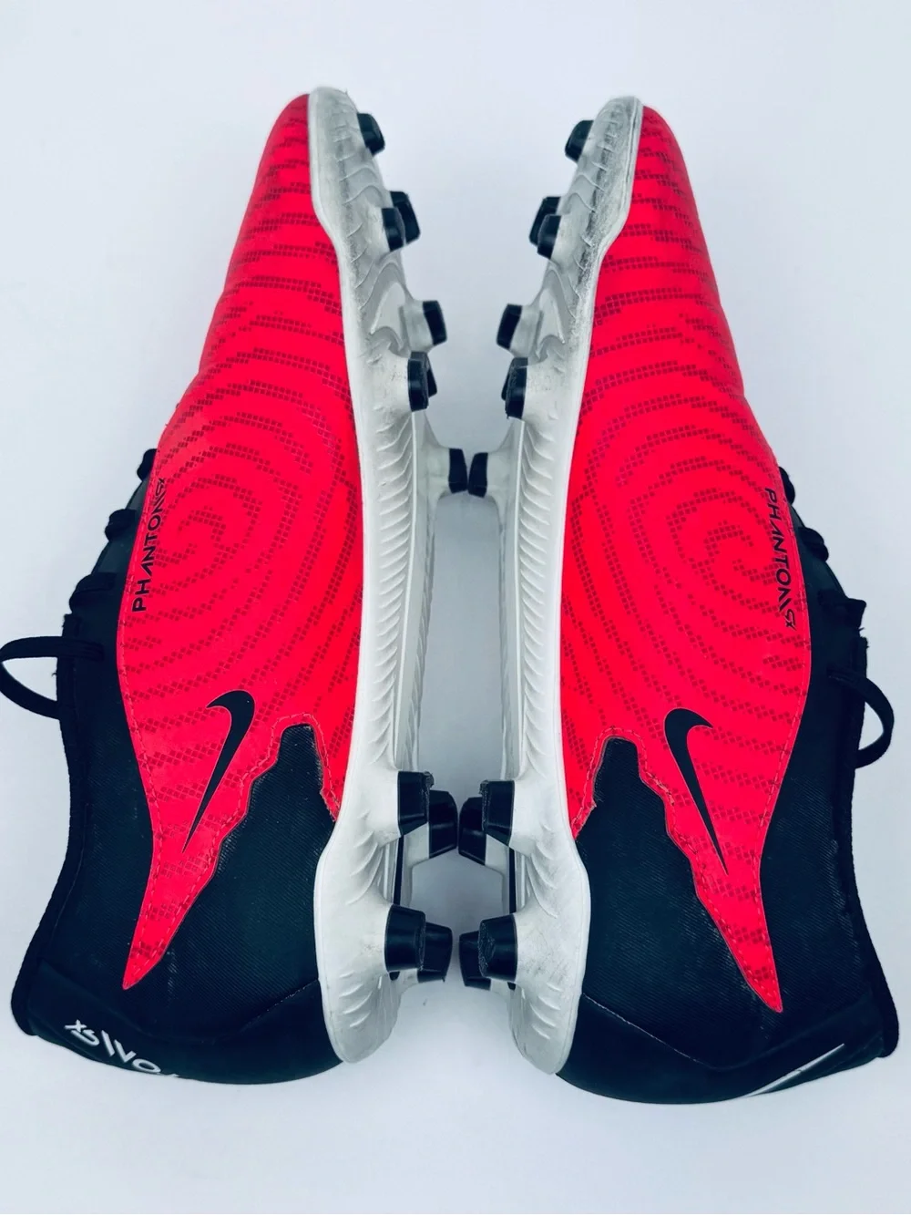 Nike Phantom GX Club FG/MG Soccer Cleats DD9483-600. Men Size 7.5
